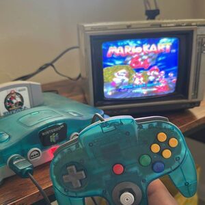 Vintage Panasonic Color Pilot TV 7" CT-7711A Portable Retro Video Gaming CRT